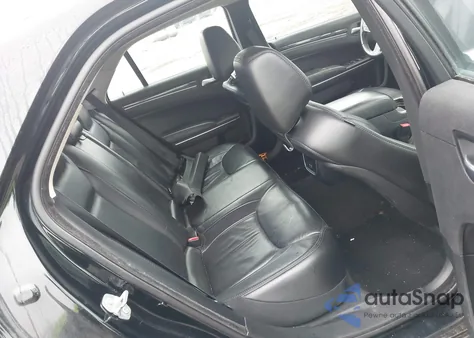 2017 Chrysler 300 Limited Awd из США, поврежденный, VIN 2C3CCARG4HH530106